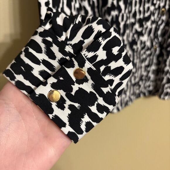 Calvin Klein Black White Animal Print Gold Button Down Blouse Petite Large - Picture 2 of 10